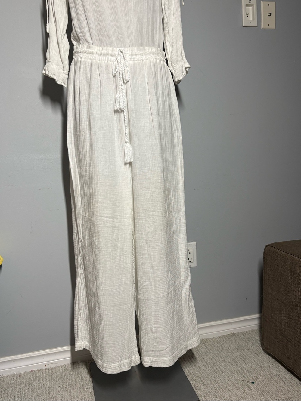 C&C California White Wide Leg Drawstring Pants Size XL